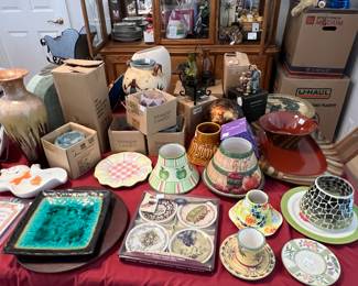 Yankee candles and more accessories.