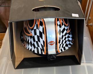 Be the talk of your co-workers when you show up at work with this new, never worn Harley Davidson construction hard hat.  