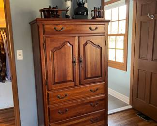 Ethan Allen Linen Chest