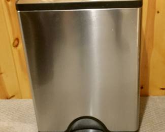 Simple Human Waste Basket w/inside divider