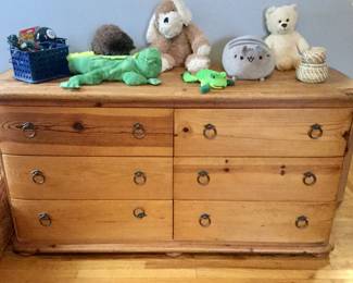 6 Drawer Dresser 64w x 22d x 33h