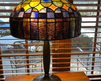Tiffany Style Table Lamp