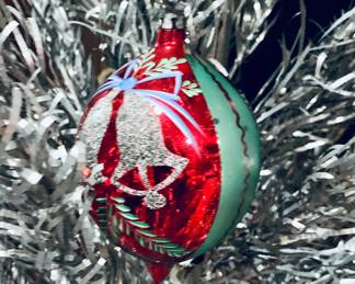 VINTAGE TEARDROP ORNAMENTS 