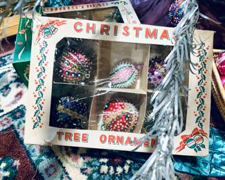 VINTAGE BEADED ORNAMENTS 