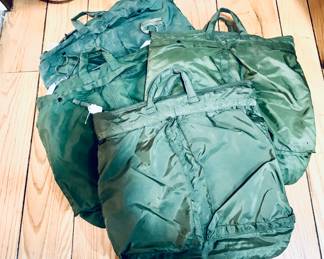 VINTAGE AVIATOR/PILOT HELMET BAGS. 