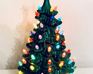 VINTAGE CERAMIC CHRISTMAS TREE