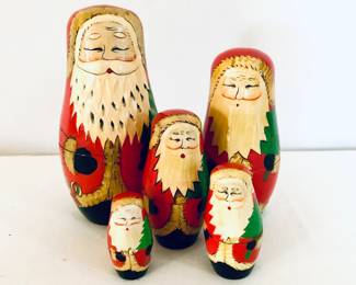 VINTAGE SANTA NESTING DOLLS