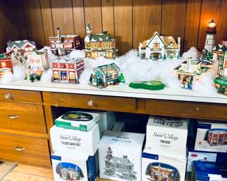 DEPARTMENT 56 SNOW VILLAGE 