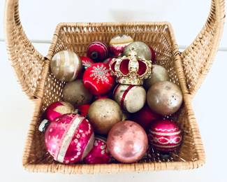 VINTAGE CHRISTMAS ORNAMENTS