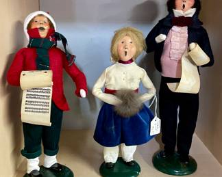 Byer’s Choice Carolers