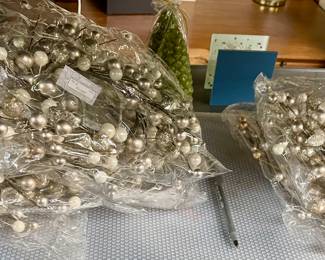 Decor Embellishments 