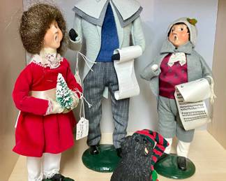 Byer’s Choice Carolers