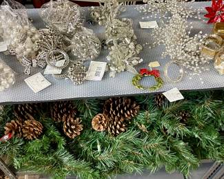 Christmas Table Decor 