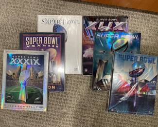 Grouping of all 6 Patriots Super Bowl Programs they won!, All Mint condition