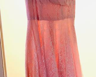 Pretty in pink vintage dress, size S/M
