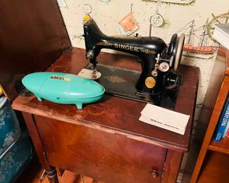 Antique Singer sewing machine 