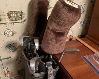 Golf clubs 