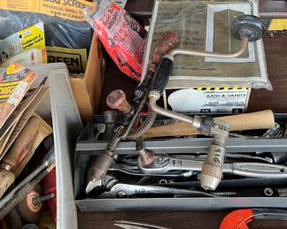 Garage hand tools