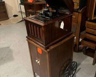 ANTIQUE EDISON AMBEROLA 50 MUSIC CABINET ON WHEELS