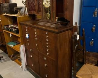 UNBRANDED DENTAL CABINET