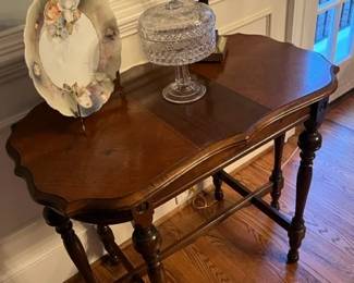 ORNATE SIDE TABLE