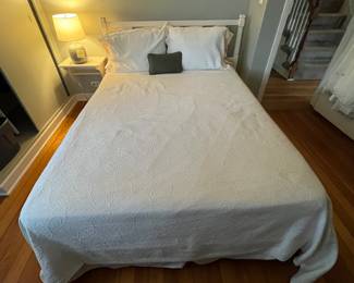 Full size mattress and bedframe