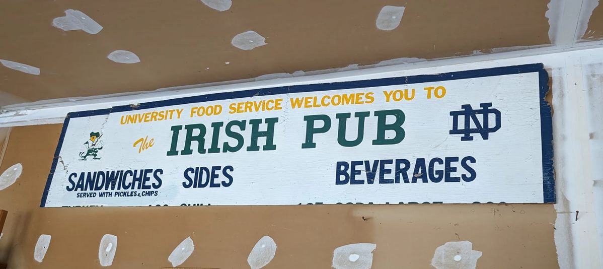 IRISH PUB SIGN