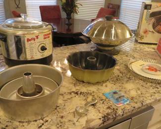 Cake pans, "Betty G" vintage deep fryer, electric wok