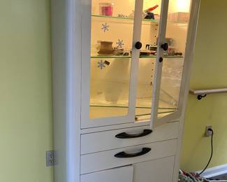 electrified medical cabinet