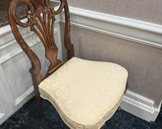 Set of 4 chairs, two arms and two sides