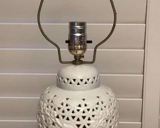 CCS123 Blanc De Chine Table Lamp