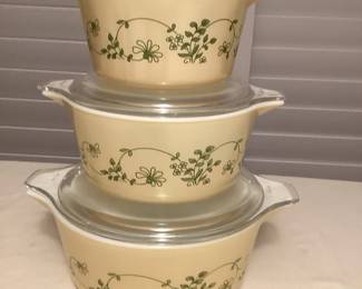 CCS185 Set Of Three Pyrex Shenandoah Dishes