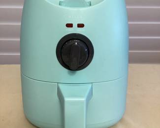 CCS047 Bella 2 Qt. Air Fryer New