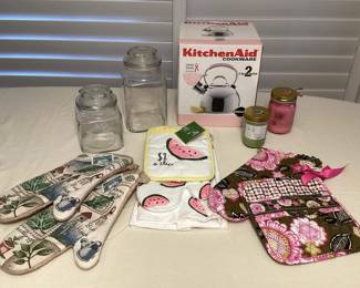 CCS191 KitchenAid Kettle, Kate Spade & Vera Bradley Kitchen Sets & More!