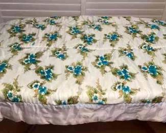 CCS051 Japanese Futon Style Floral Blanket