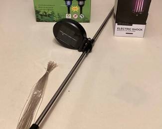 CCS086 Mosquito Zappers & Decorative Garden Light New