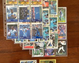 70 Bo Jackson Baseball Cards Includes Rookie Cards
