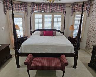 GORGEOUS King Size Henkel Harris Mahogany 4 poster Rice Bed. Has matching nightstands, dresser and mirror and tall chest