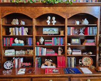 Built-ins in Office with books and decor