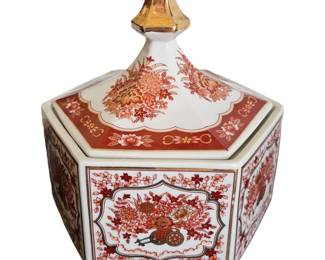 Porcelain octagonal dish with lid