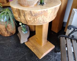 Custom log table / stand.