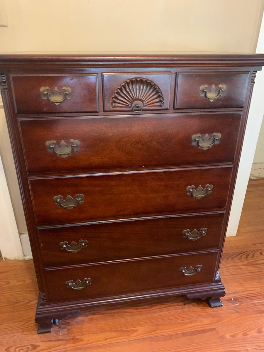 Cute home quality antique furniture and vintage... starts on 12/8/2023