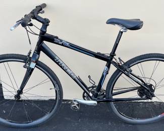 TREK HYBRID BICYCLE 