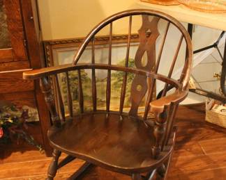 WINDSOR ROCKING CHAIR