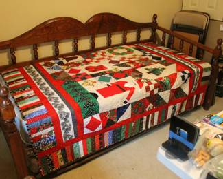 DAY BED WITH TRUNDLE