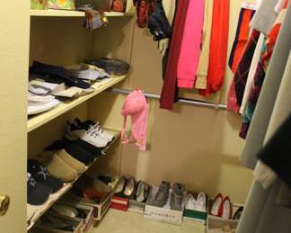 LADY'S CLOTHING & SHOES