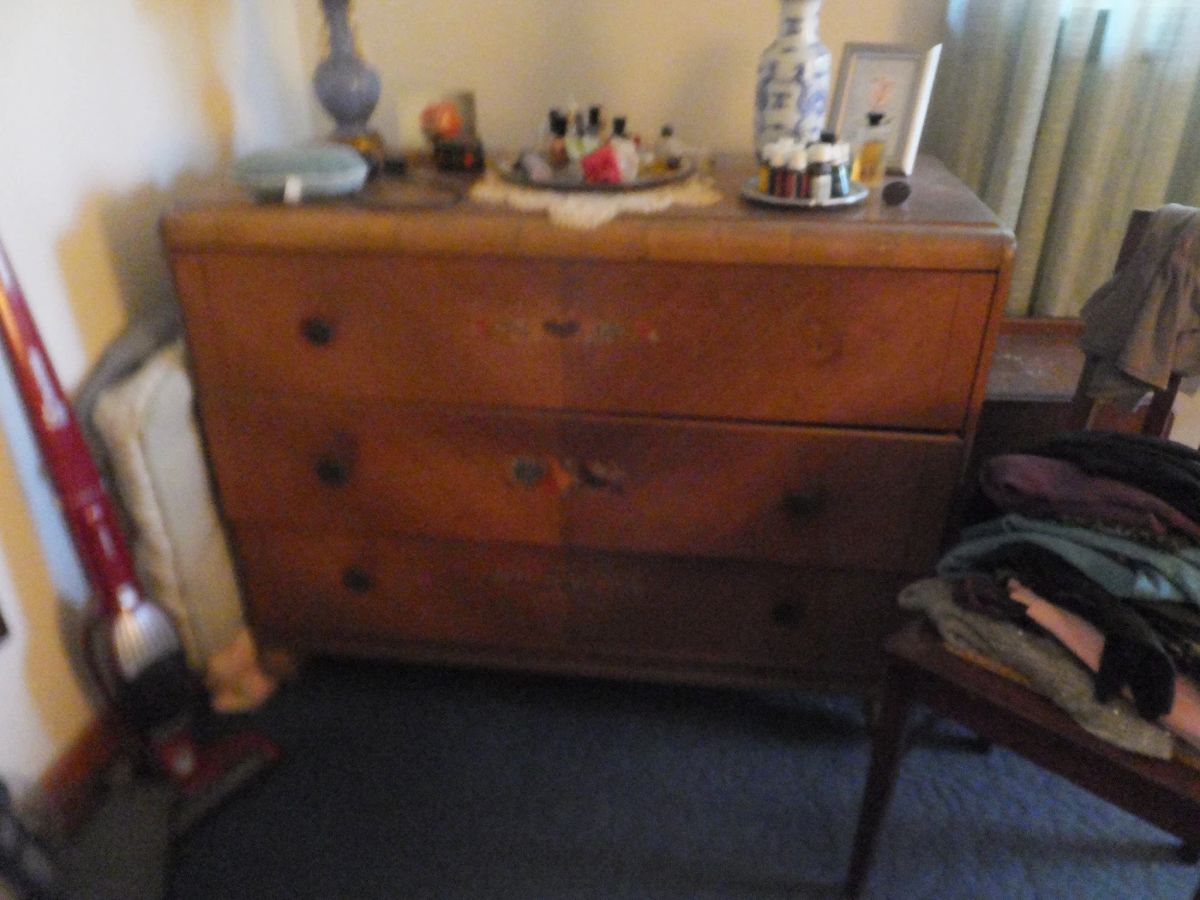 ESTATE SALE in North Plainfield, NJ starts on 12/3/2023