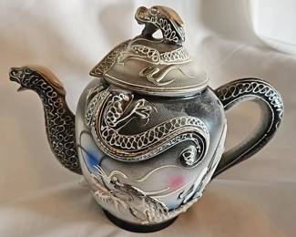 Japanese Moriage Porcelain Dragon Teapot