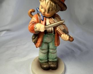 Goebel Hummel Little Fiddler Figurine