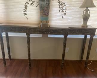 Porcelain and gold vase and Stepped Back embellished console table. White Porcelain Urn Lamp